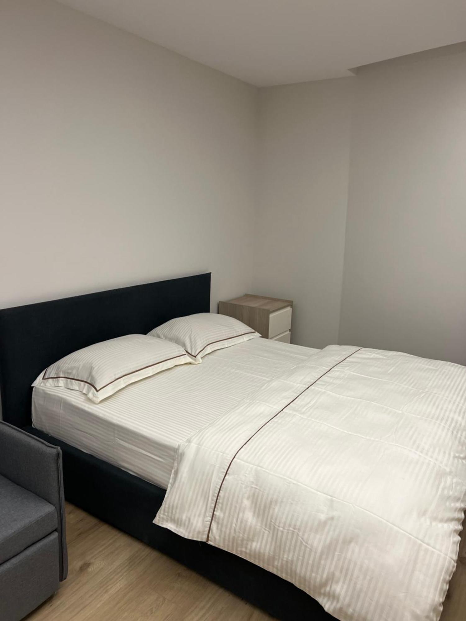 Port View Apartment 2 Durres Bagian luar foto