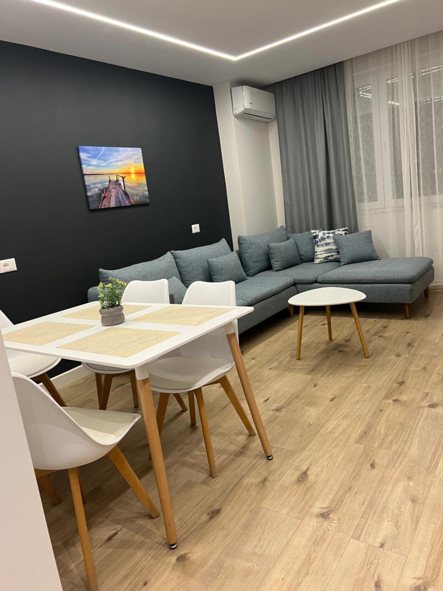 Port View Apartment 2 Durres Bagian luar foto